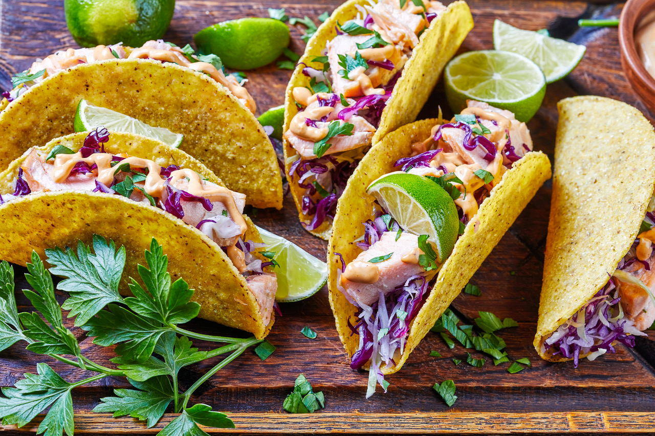 Meksykańskie tacos z wędzonym łososiem